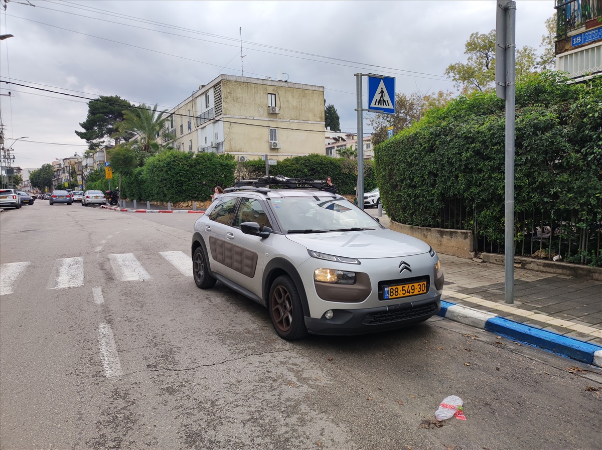 תמונה 1, סיטרואן C4 קקטוס
 יד 1 2015 | 152000 קמ