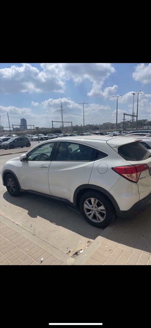 תמונה 1 ,הונדה FR-V יד 2 2016 156000 ק"מ