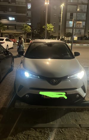 טויוטה C-HR 2018 יד  1 