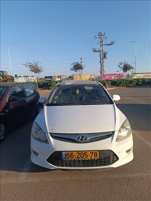 יונדאי i30 CW 2011 יד 3 <br>      