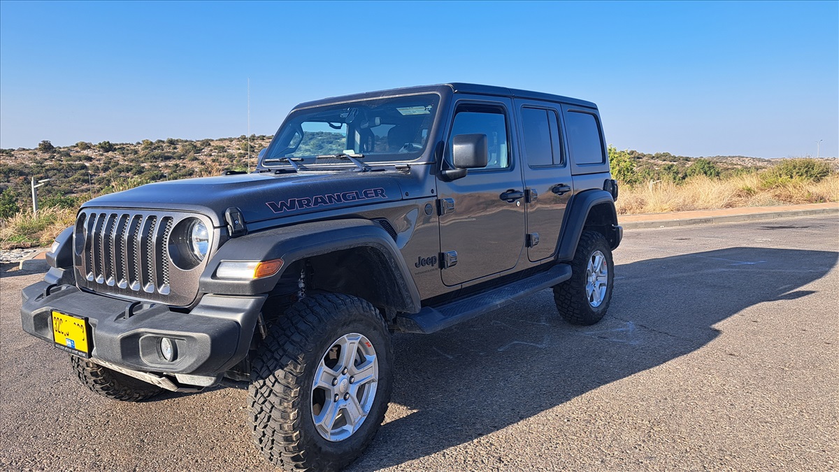 תמונה 1, גיפ / Jeep
 גיפ / Jeep
 יד 1 2023 | 9500 קמ