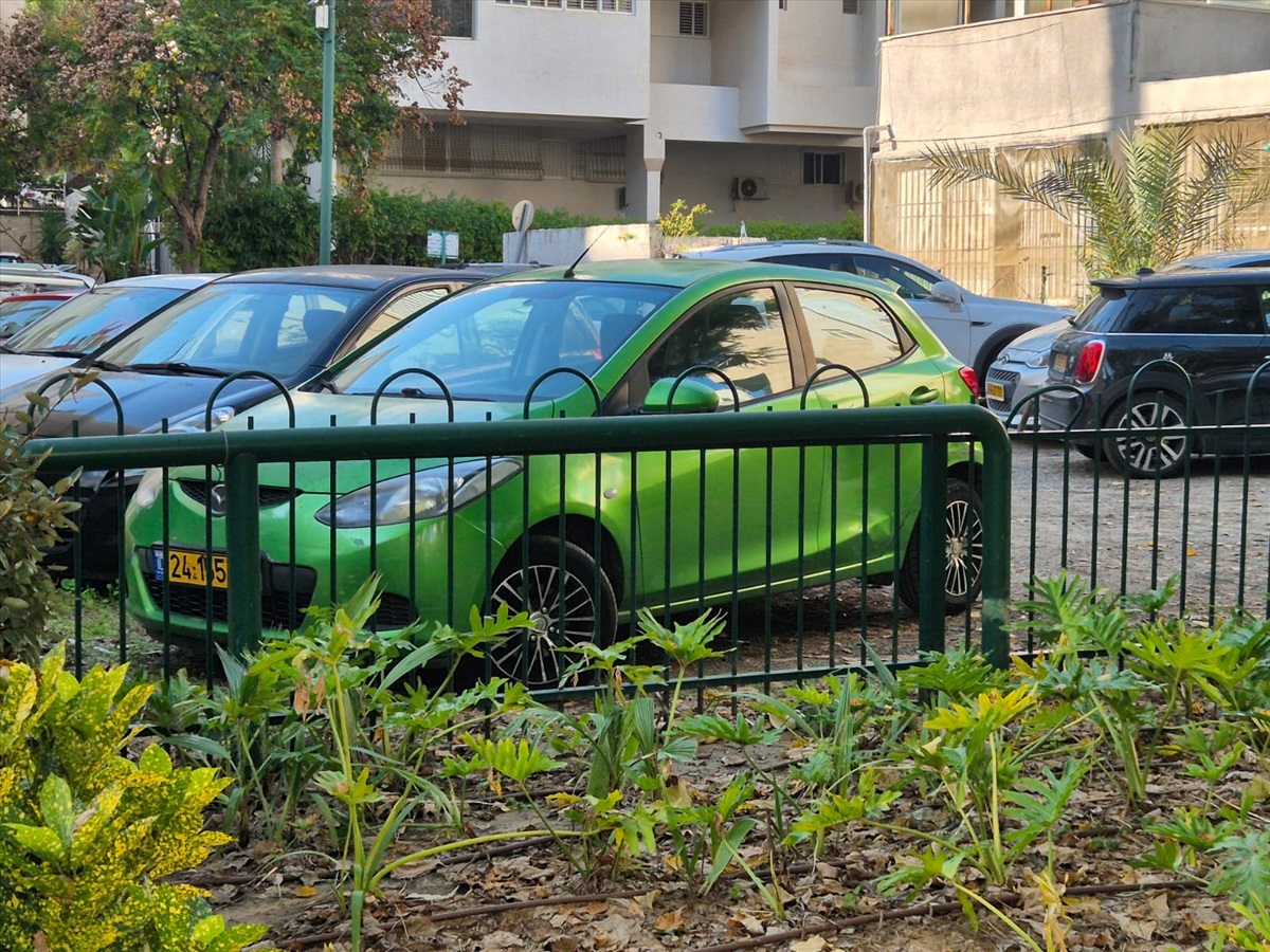 תמונה 1, מאזדה 2 יד 4 2010 | 220000 קמ