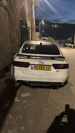 יגואר XE
 2016 יד  4 