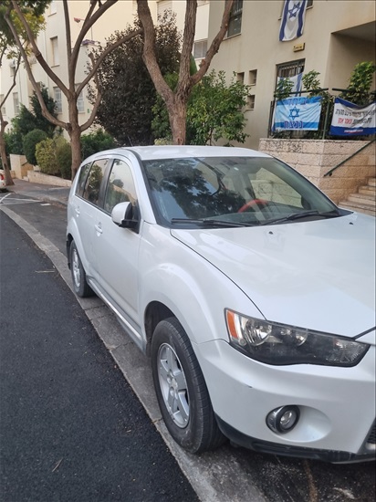 תמונה 2, מיצובישי אאוטלנדר יד 3 2011 | 211000 קמ