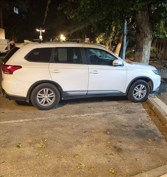 תמונה 2 ,מיצובישי אאוטלנדר יד 3 2015 191000 ק"מ