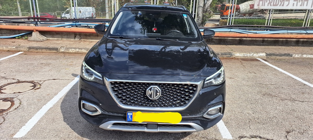 תמונה 1, אם. גי / MG
 ZS יד 1 2021 | 61500 קמ