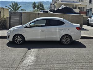 מיצובישי אטראז` 2017 יד  4 
