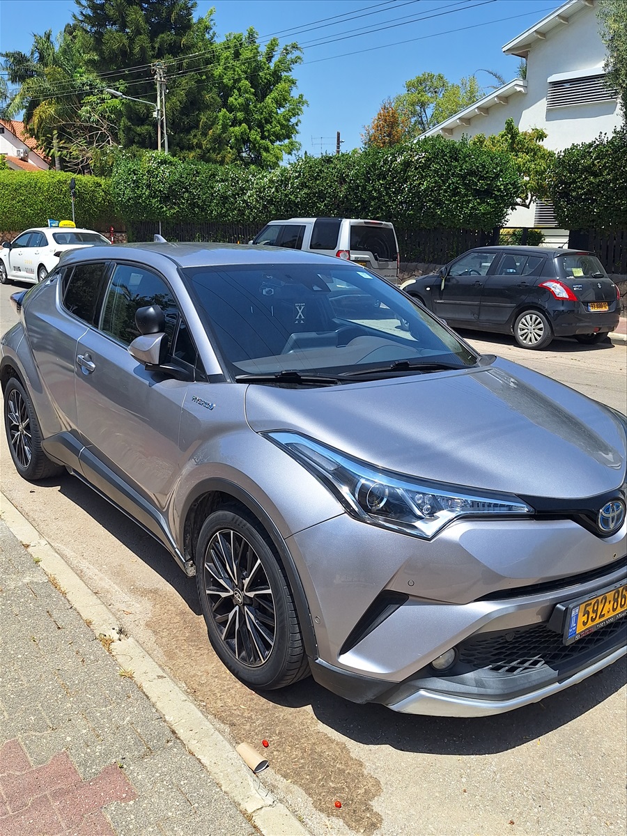 תמונה 1, טויוטה C-HR יד 1 2019 | 72000 קמ