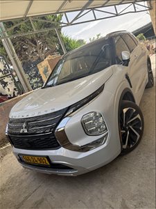 מיצובישי אאוטלנדר 2021 יד 1 <br>      