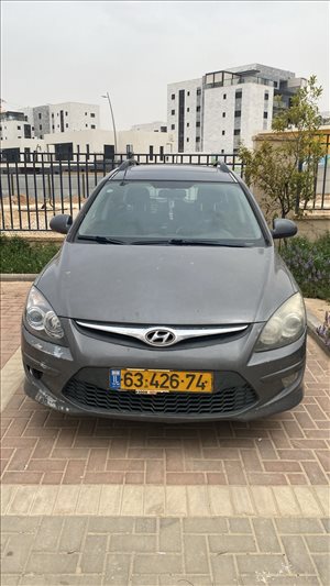 יונדאי i30 CW 2011 יד 3 <br>      