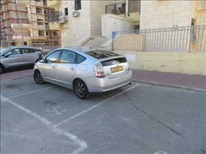 טויוטה פריוס C הייבריד 2009 יד 4 <br>      