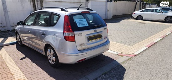 תמונה 2 ,יונדאי i30 CW יד 3 2011 270000 ק"מ