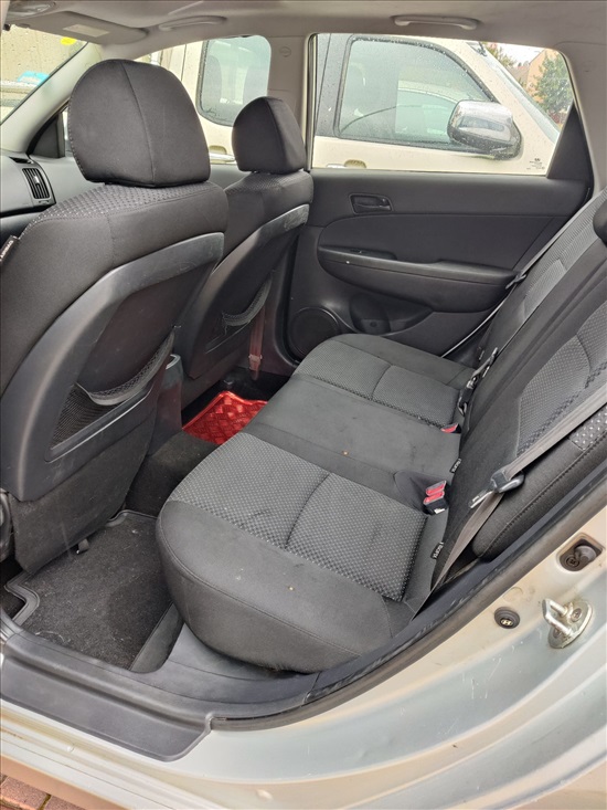 תמונה 5 ,יונדאי i30 CW יד 3 2011 270000 ק"מ