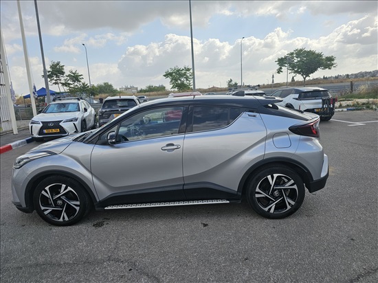 תמונה 2 ,טויוטה C-HR יד 1 2022 46000 ק"מ