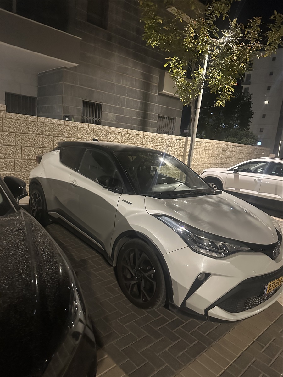 תמונה 1, טויוטה C-HR יד 1 2001 | 88000 קמ