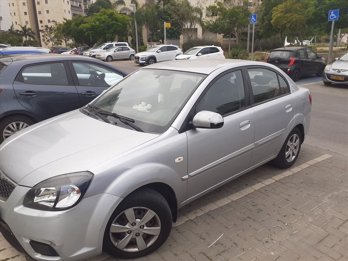 תמונה 1, קיה ריו יד 3 2011 | 167000 קמ