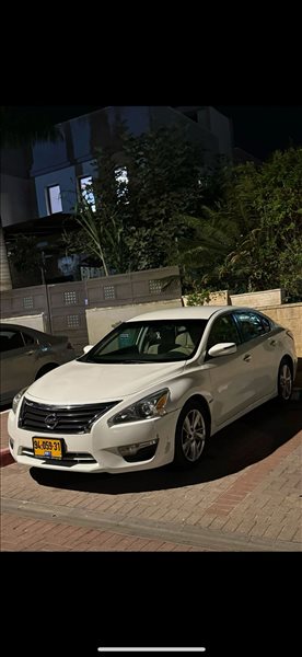 ניסאן
 אלטימה
 2015 יד 4 <br>      