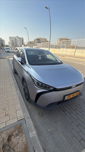 ג`ילי - Geely Geometry C pro 460 2024 יד2 