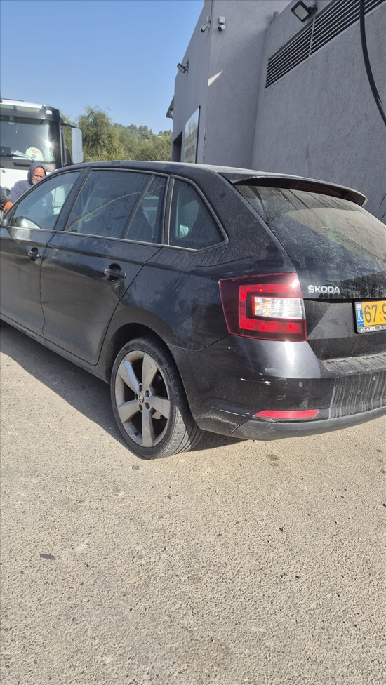 תמונה 3, סקודה ראפיד ספייסבק יד 2 2015 | 210000 קמ