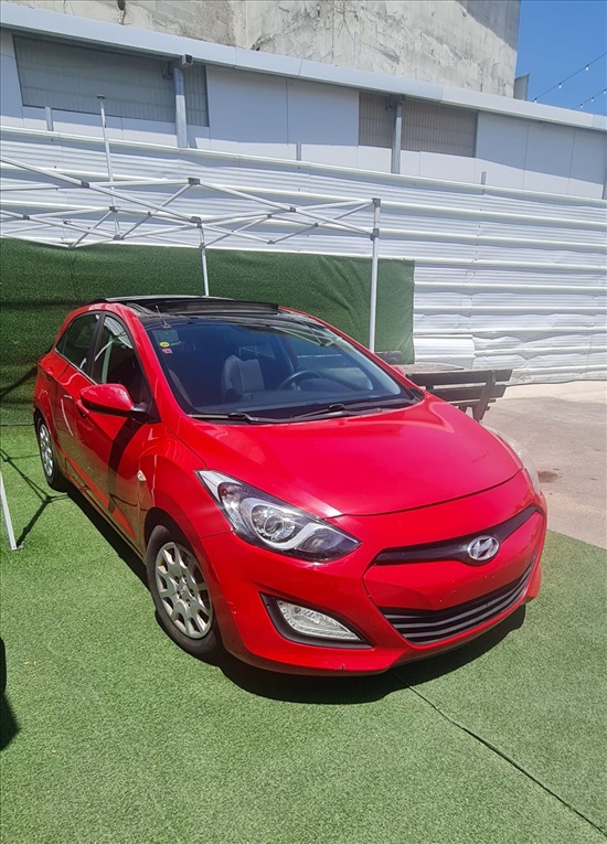 תמונה 2 ,יונדאי i30 CW יד 1 2013 281000 ק"מ