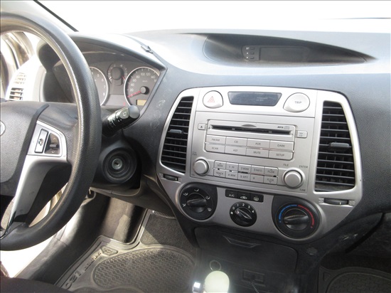 תמונה 3 ,יונדאי i20 יד 3 2009 279000 ק"מ