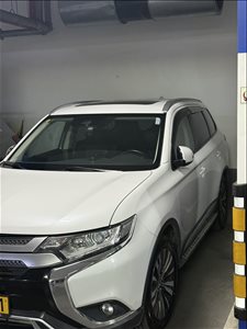 מיצובישי אאוטלנדר 2019 יד2 