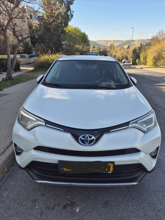 תמונה 4 ,טויוטה C-HR יד 3 2016 103800 ק"מ