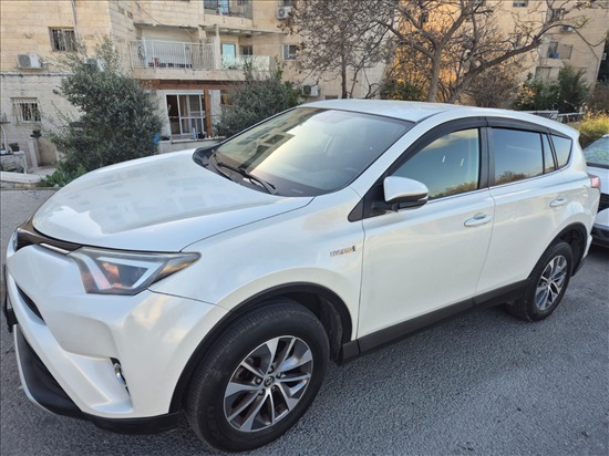 תמונה 6 ,טויוטה C-HR יד 3 2016 103800 ק"מ