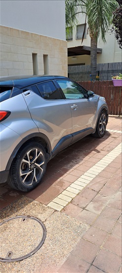 תמונה 5 ,טויוטה C-HR יד 1 2017 165640 ק"מ