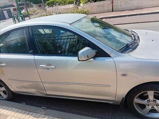תמונה 3 ,מאזדה 3 יד 3 2004 296000 ק"מ