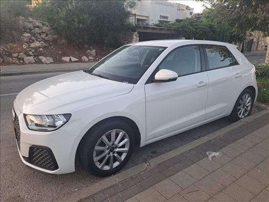 תמונה 3 ,אאודי A1 יד 2 2020 53000 ק"מ