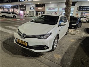 טויוטה אוריס TS הייבריד
 2017 יד2 