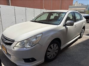סובארו B4 2010 יד2 
