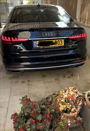 אאודי A4 2023 יד  1 