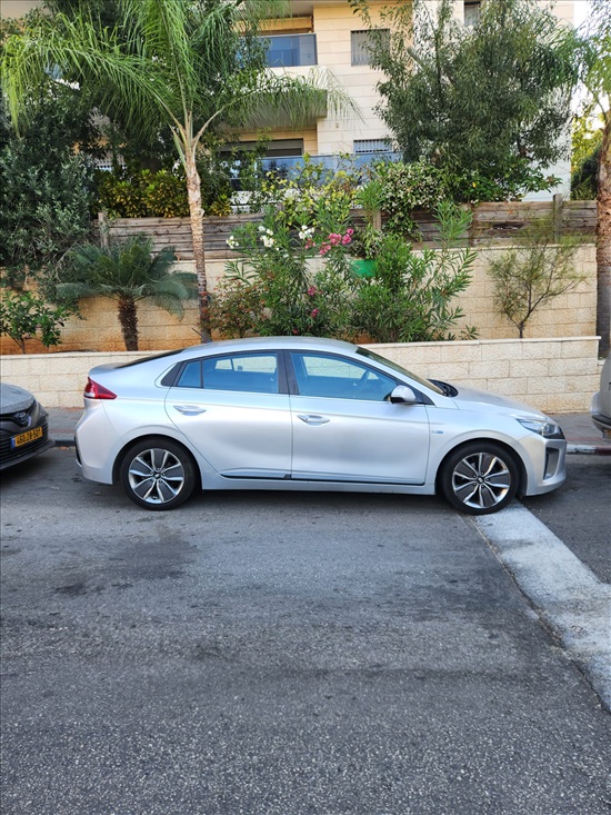 תמונה 8 ,יונדאי איוניק יד 1 2017 157000 ק"מ