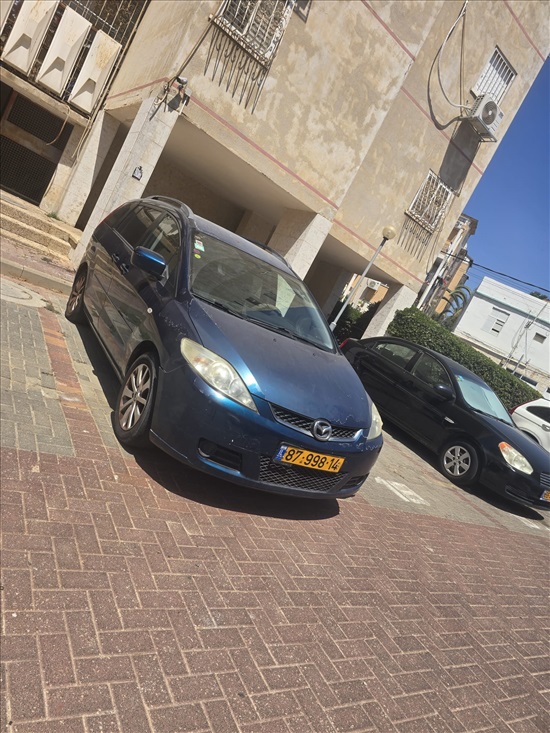 תמונה 4 ,מאזדה 5 יד 4 2006 155000 ק"מ