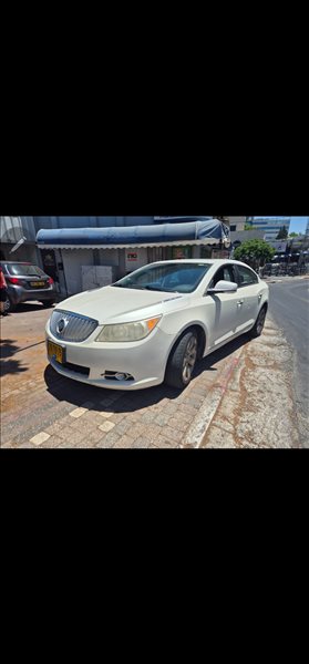 ביואיק לה קרוס 2011 יד 10 <br>      