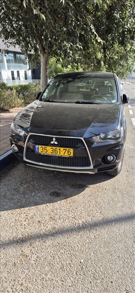 מיצובישי אאוטלנדר 2011 יד  3 
