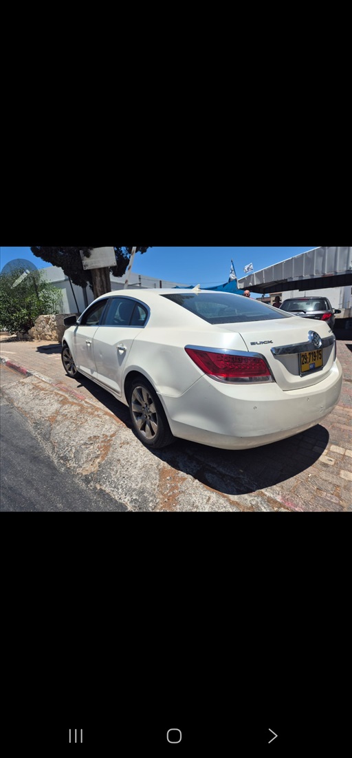 תמונה 2 ,ביואיק לה קרוס יד 10 2011 220000 ק"מ