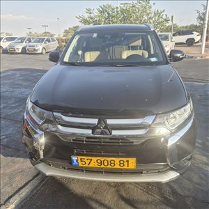 מיצובישי אאוטלנדר 2017 יד 1 <br>      