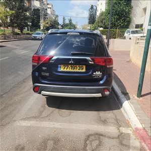 מיצובישי אאוטלנדר 2016 יד 2 <br>      
