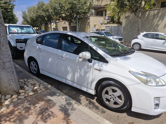 תמונה 1, טויוטה פריוס פלוס הייבריד יד 2 2010 | 386000 קמ