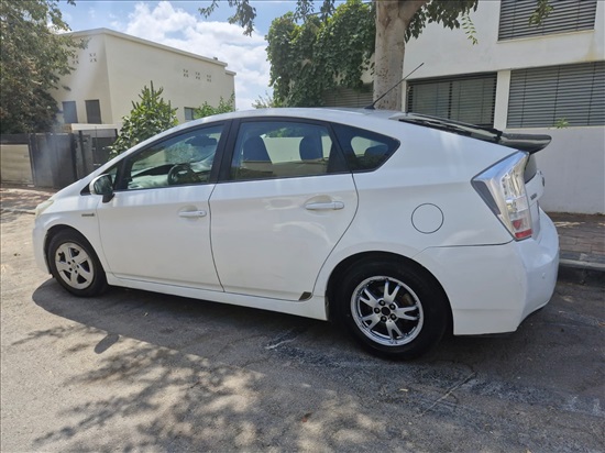 תמונה 2, טויוטה פריוס פלוס הייבריד יד 2 2010 | 386000 קמ