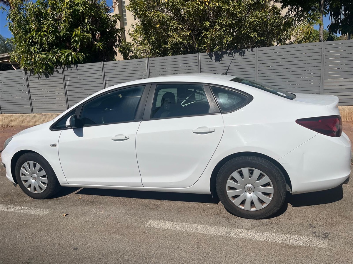 תמונה 1, אופל אסטרה יד 2 2015 | 12000 קמ
