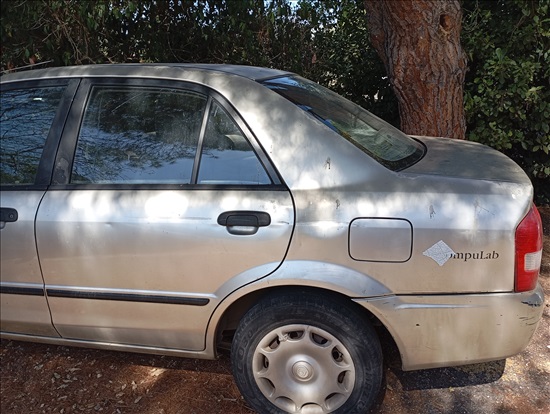 תמונה 3 ,מאזדה 323 יד 5 2003 269360 ק"מ