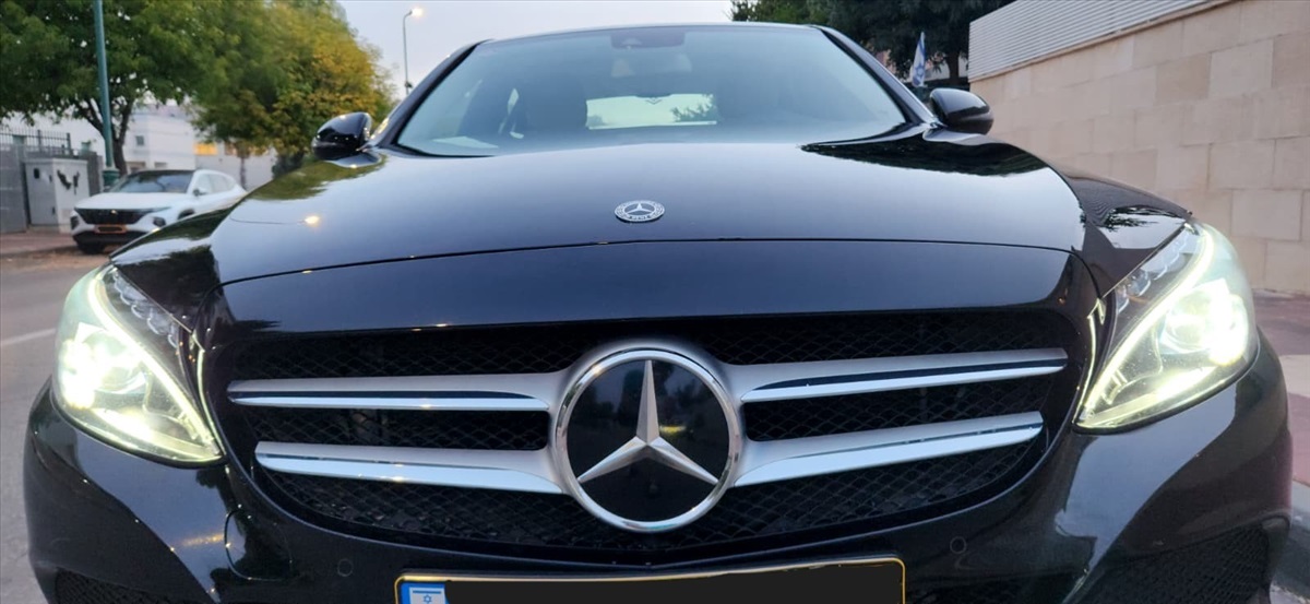 תמונה 1, מרצדס C-CLASS יד 3 2018 | 117500 קמ