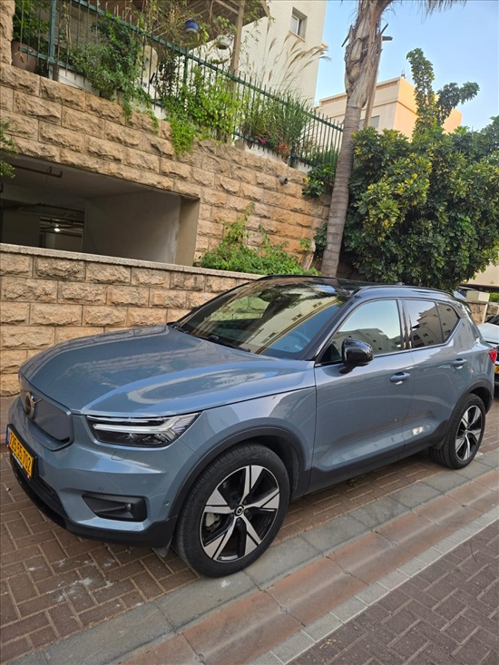 תמונה 1 ,וולוו XC40 יד 2 2022 42000 ק"מ