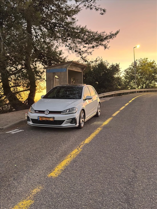 תמונה 2 ,פולקסווגן גולף GTI יד 3 2017 115000 ק"מ