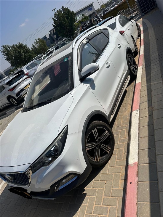 תמונה 2 ,אם ג`י MG ZS יד 2 2020 62000 ק"מ