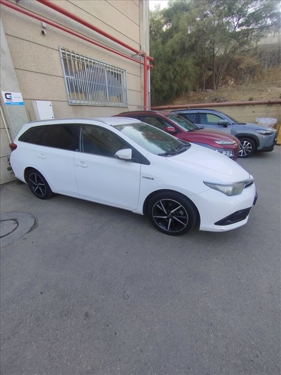 תמונה 3 ,טויוטה אוריס יד 1 2018 190000 ק"מ